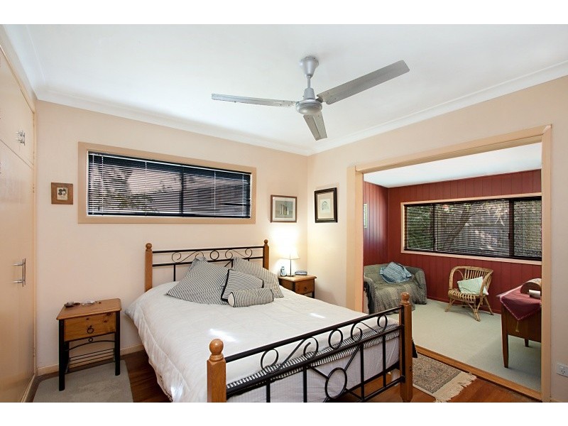 6 Inala Ave, Tugun QLD 4224