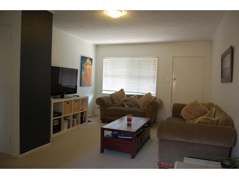 4/82 Sarawak Avenue, Palm Beach QLD 4221