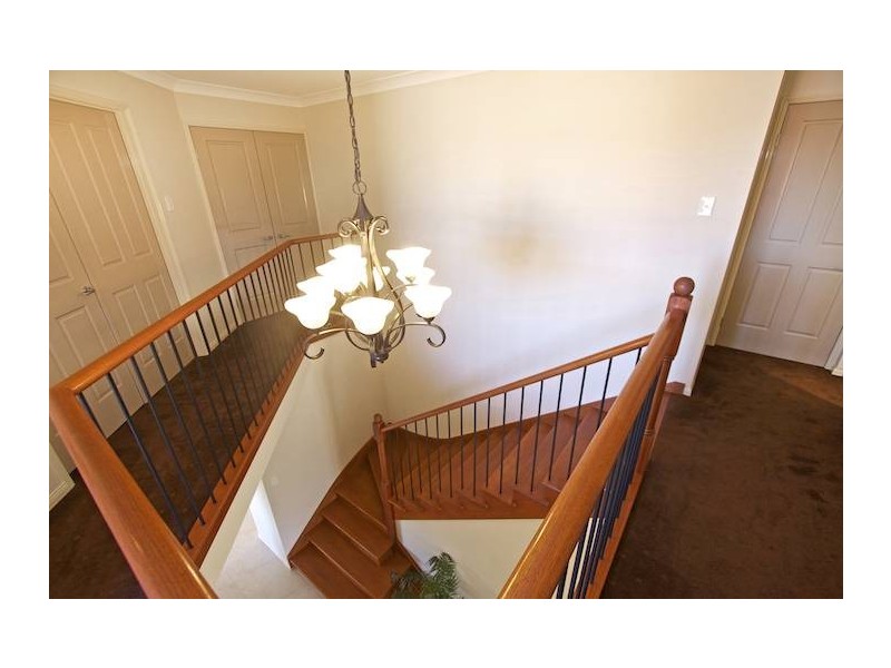 81 Botanical Circuit, Banora Point NSW 2486