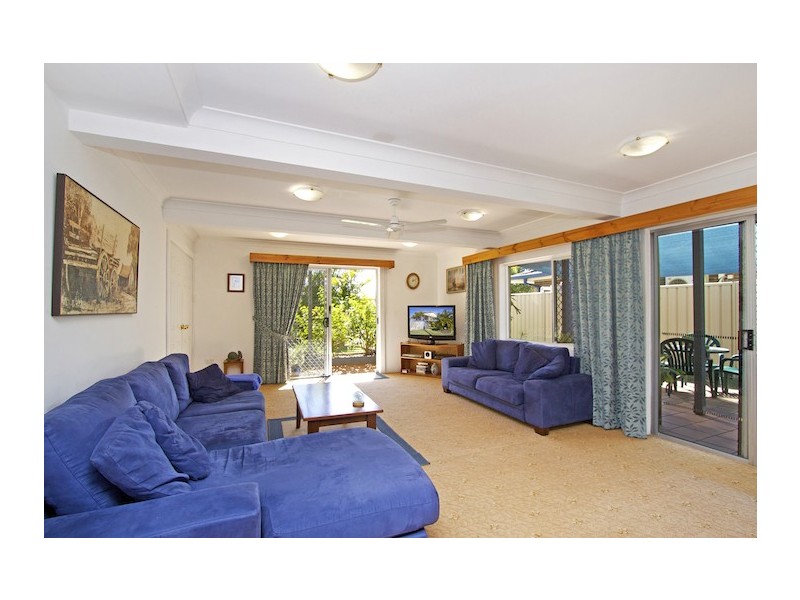 22 Cabarita Avenue, Tugun QLD 4224