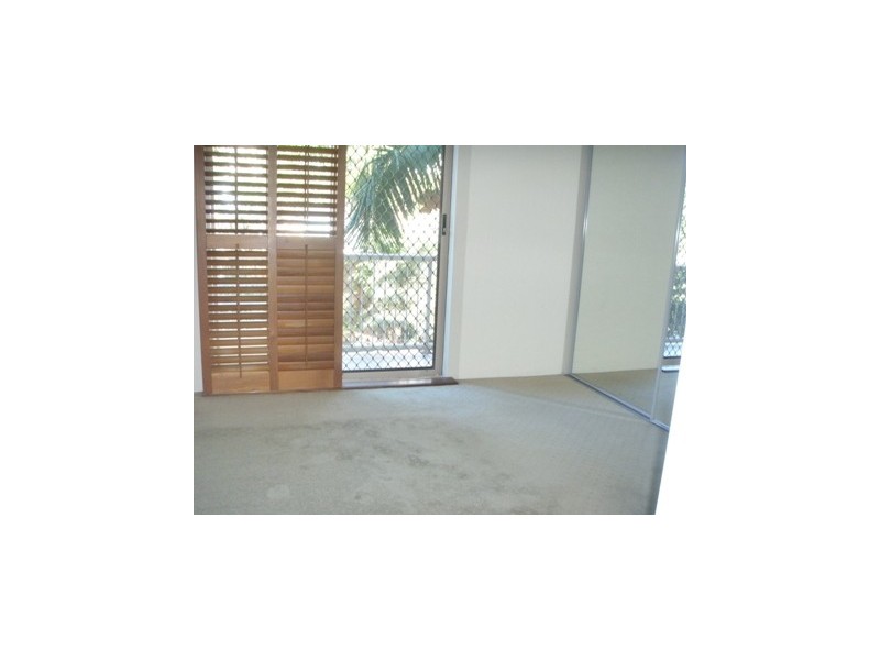 11/9 Ocean Street, Kirra QLD 4225