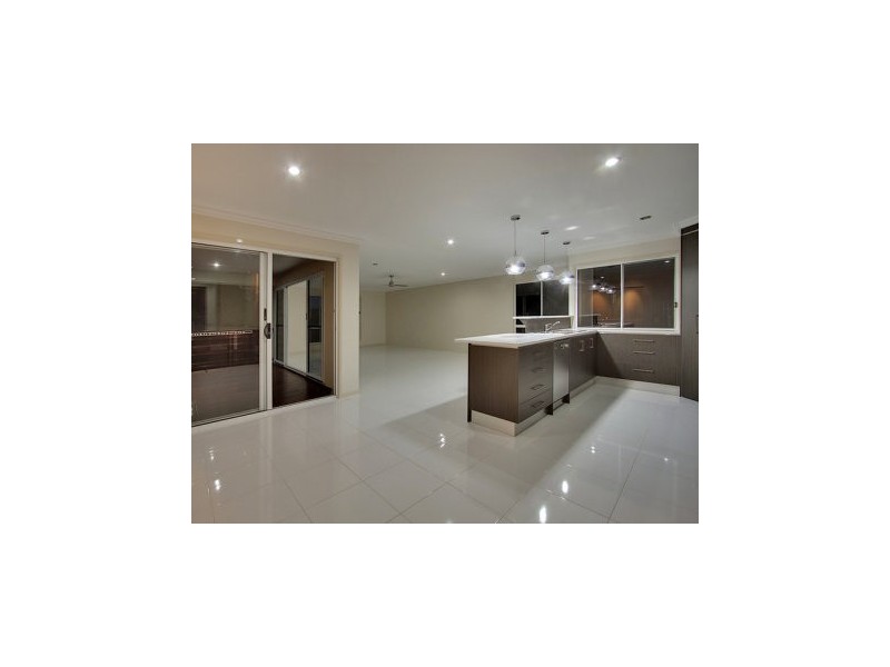 2 Westwood Street, Banora Point NSW 2486
