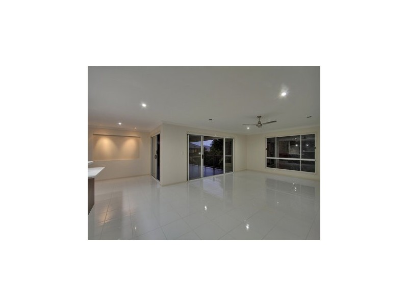 2 Westwood Street, Banora Point NSW 2486