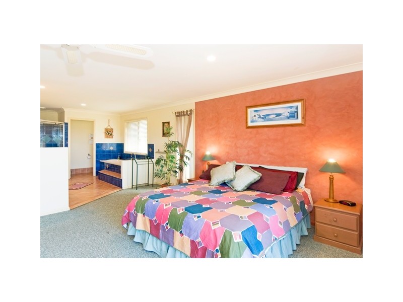 24 Tralee Drive, Banora Point NSW 2486