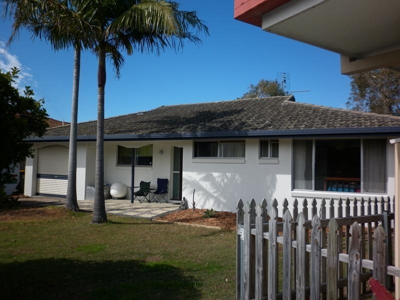 18 Bluewater Cresent, Tweed Heads West NSW 2485