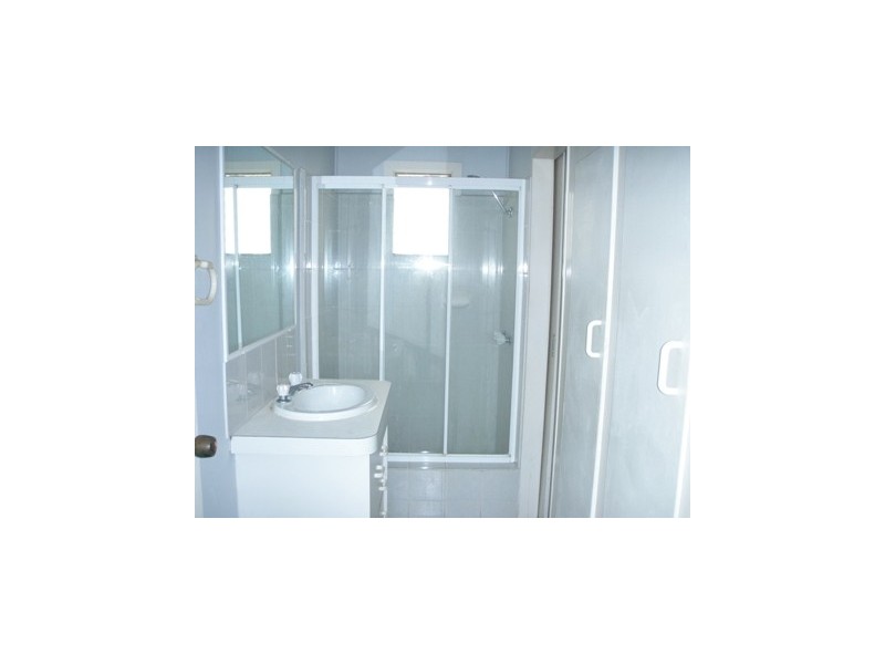 2/17 Miles Street, Kirra QLD 4225