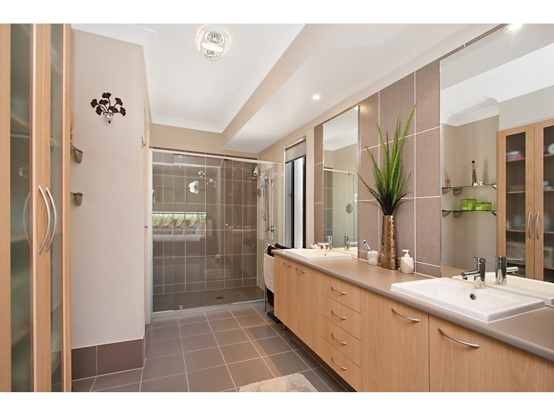 105 Botanical Circuit, Banora Point NSW 2486