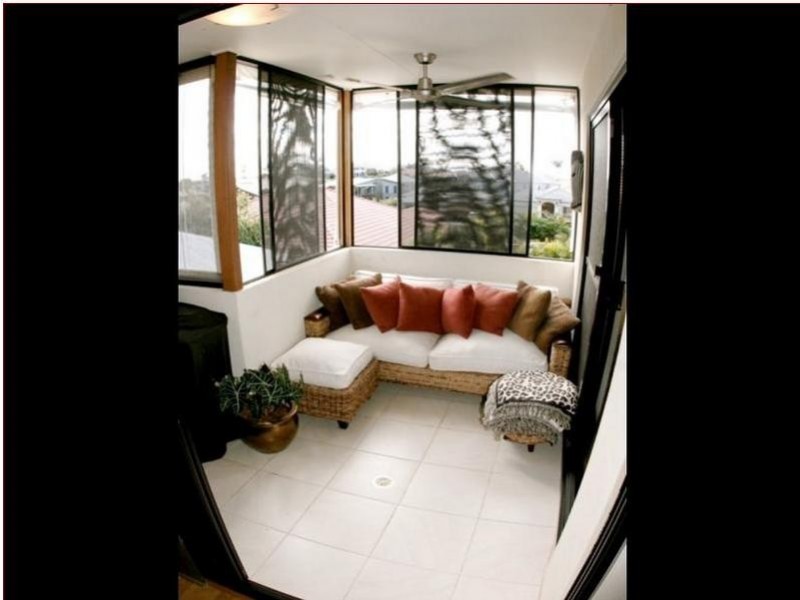 1/22 Lantau Cres, Varsity Lakes QLD 4227