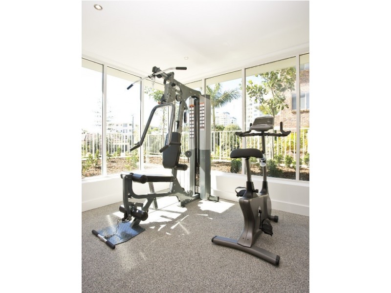 102/2 Creek Street ‘Kirra Surf’, Kirra QLD 4225