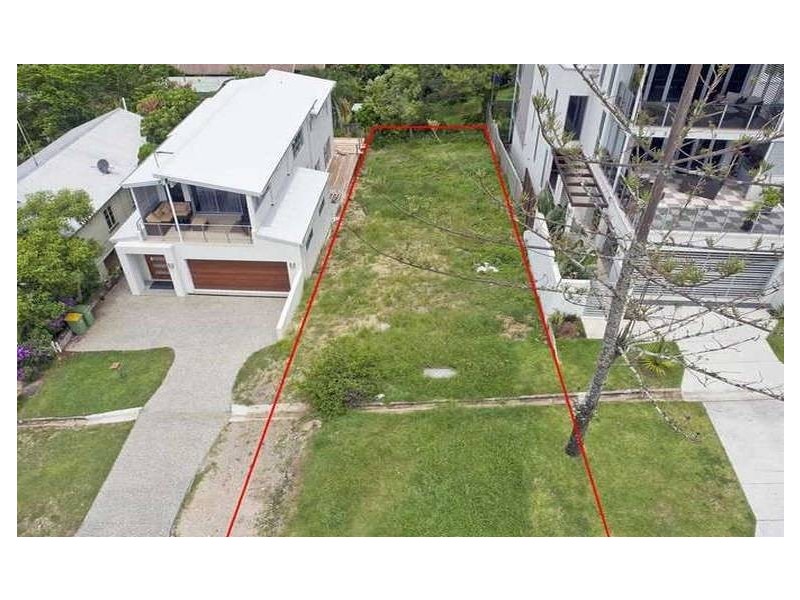 52 Stapylton Street, Coolangatta QLD 4225