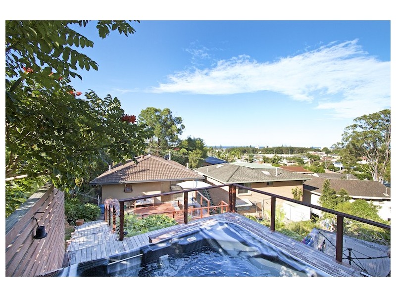 16 Nangana Street, Tugun QLD 4224