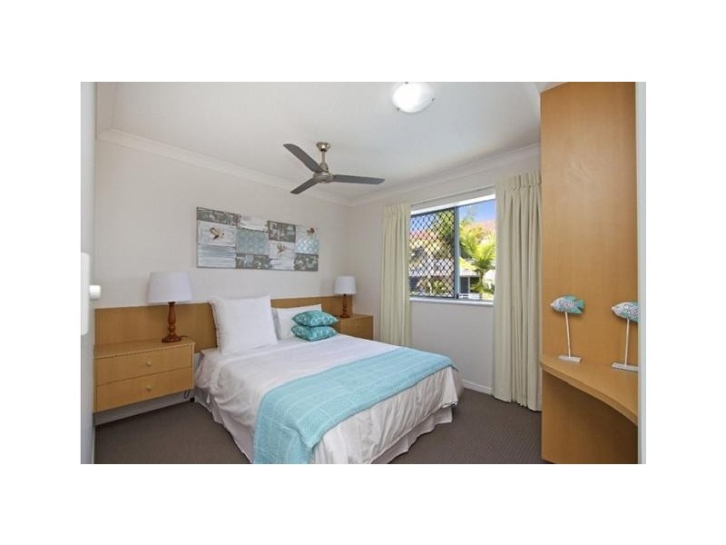 1/92-96 Musgrave Street, Coolangatta QLD 4225