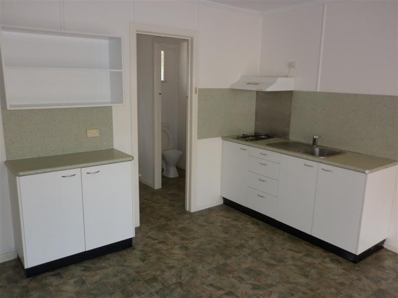 1/50 Eden Avenue, Rainbow Bay QLD 4225