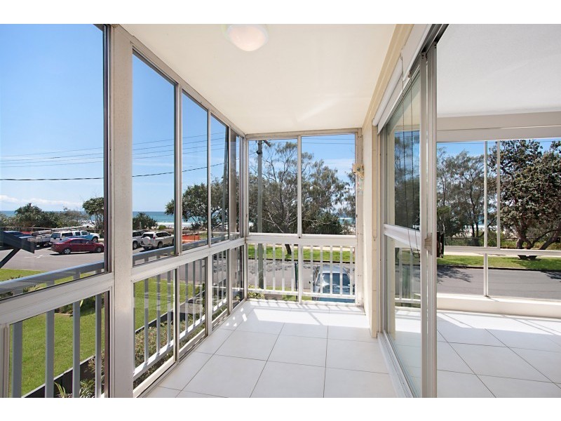 1/200 Pacific Parade, Bilinga QLD 4225