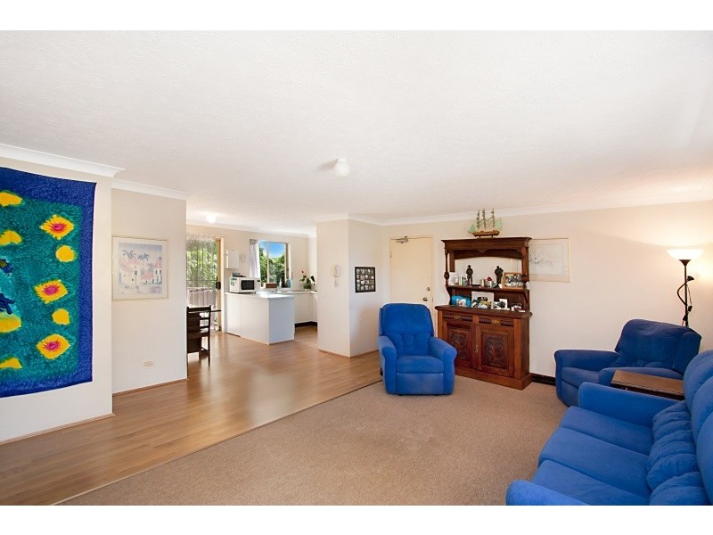 2/31 Alinjarra Drive, Tugun QLD 4224