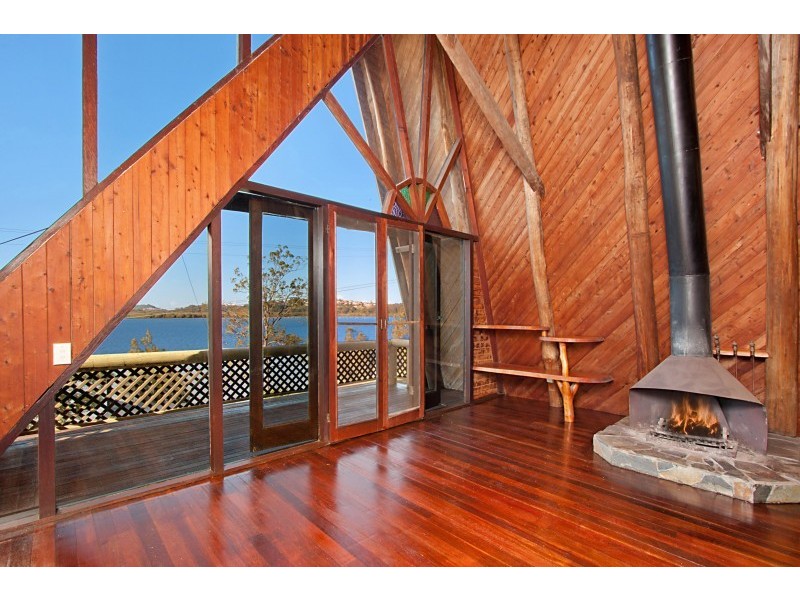 104 Broadwater Esplanade, Bilambil Heights NSW 2486