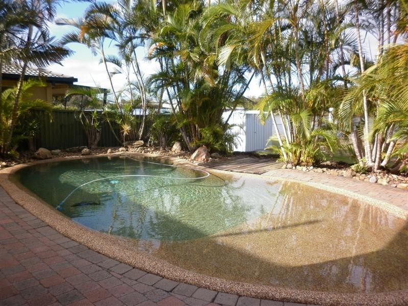 73 Sunset Blvd, Tweed Heads West NSW 2485