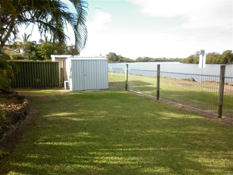 73 Sunset Blvd, Tweed Heads West NSW 2485