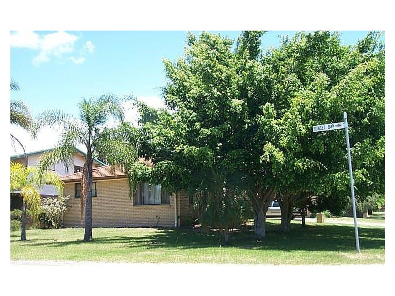 2/70 Sunset Boulevarde, Tweed Heads West NSW 2485