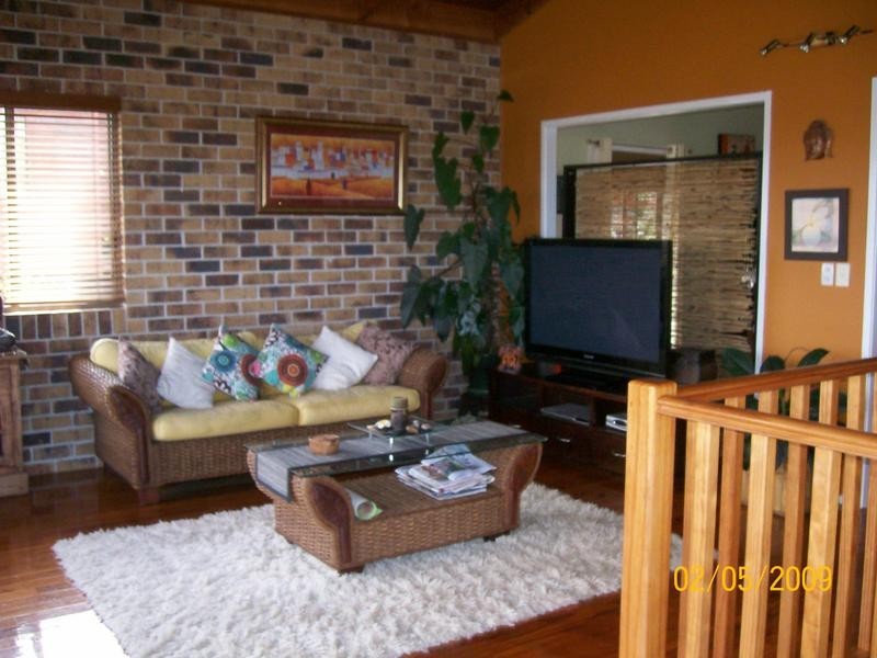 8 Broadwater Esplanade, Bilambil Heights NSW 2486