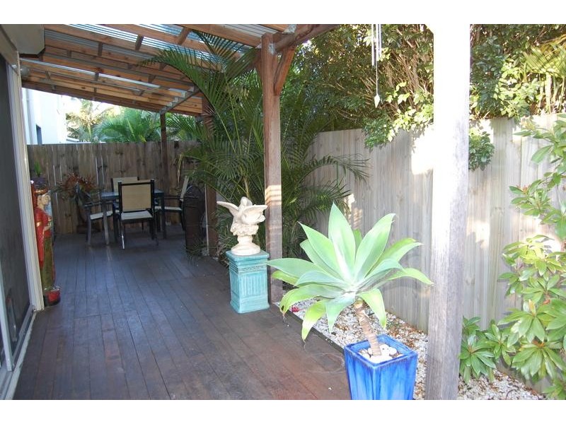 4/4 Station St, Tugun QLD 4224