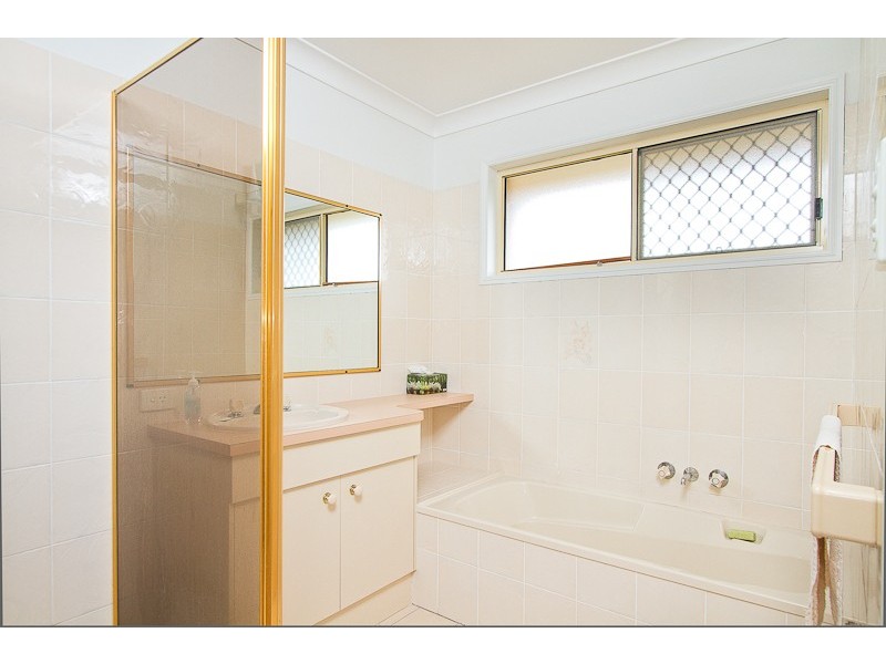 24 Kiata Parade, Tweed Heads NSW 2485