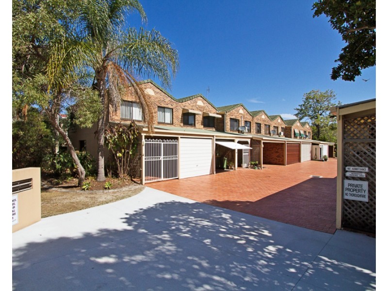 4/60 Coolangatta Road, Kirra QLD 4225