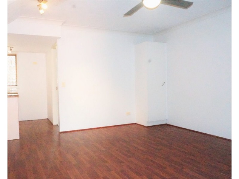 4/60 Coolangatta Road, Kirra QLD 4225