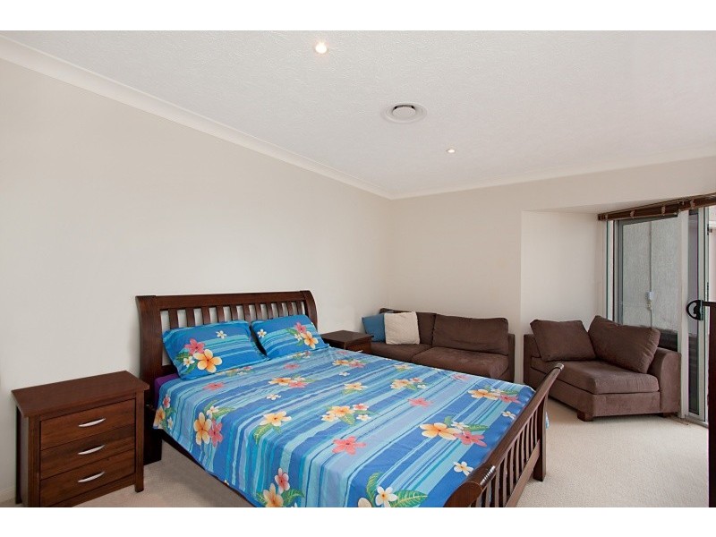 7/6 Tomewin Street ‘Rock View’, Currumbin QLD 4223