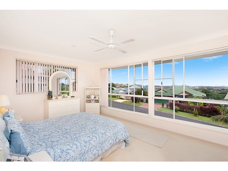 18 Tralee Drive, Banora Point NSW 2486