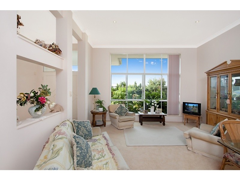 18 Tralee Drive, Banora Point NSW 2486