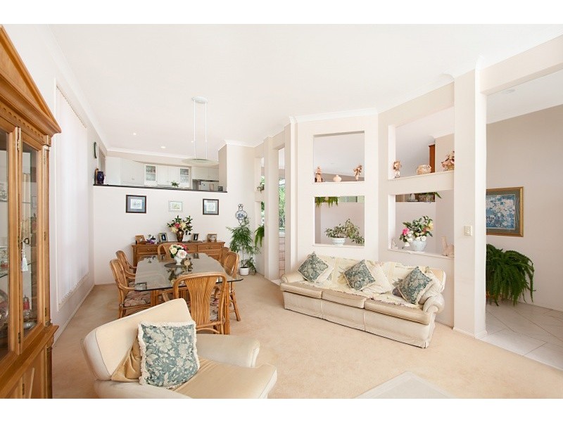 18 Tralee Drive, Banora Point NSW 2486