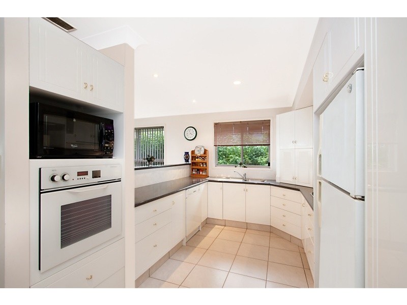 18 Tralee Drive, Banora Point NSW 2486