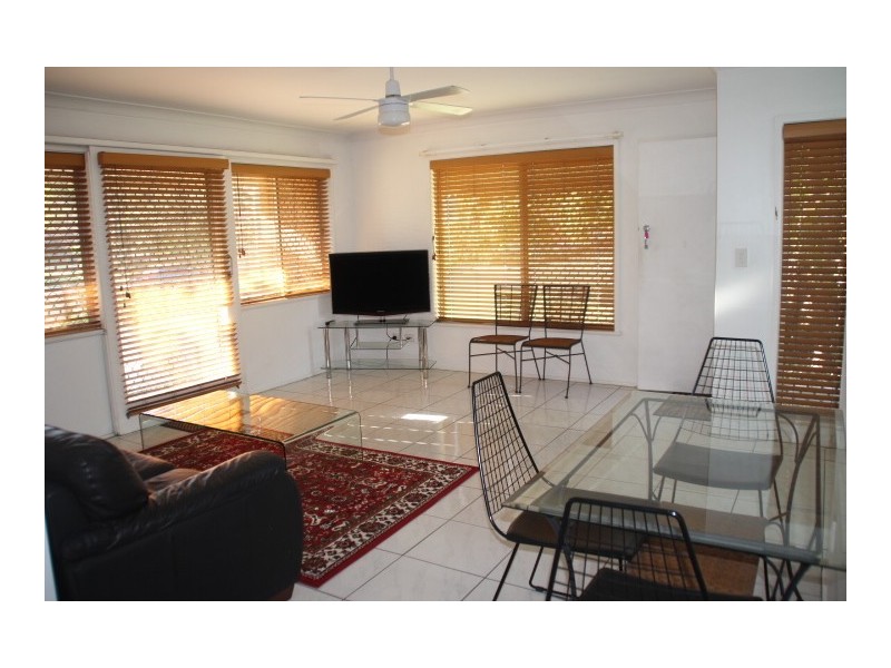 1/37 Coolangatta Road (Cnr Haig St& Coolangatta Rd), Kirra QLD 4225