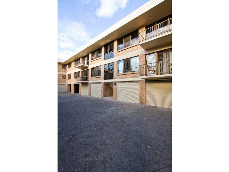 8/123 Golden Four Drive ‘Bilinga Court’, Bilinga QLD 4225