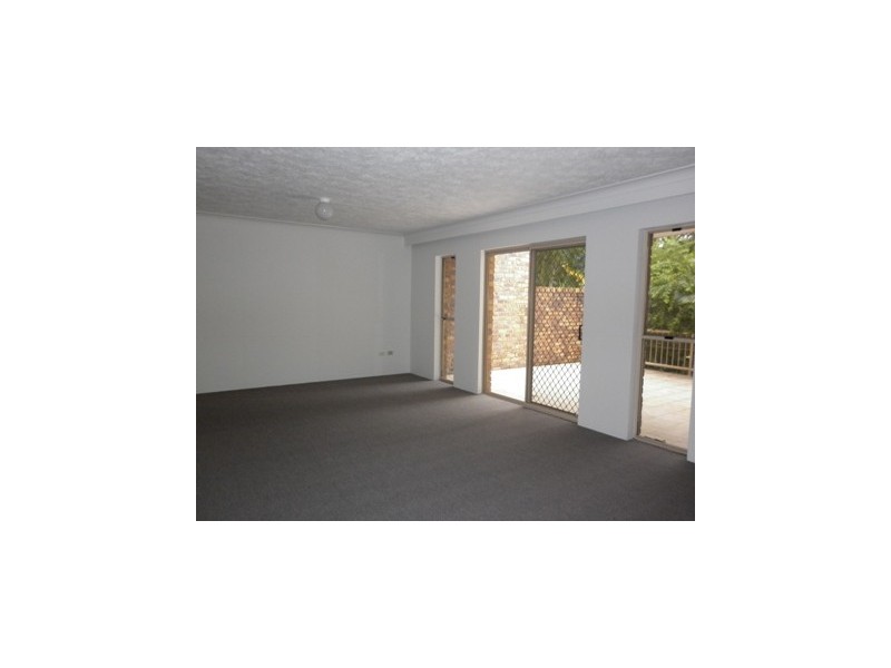 8/9 Ocean Street, Kirra QLD 4225