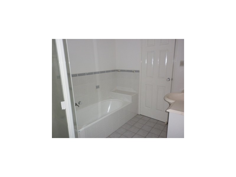 8/9 Ocean Street, Kirra QLD 4225