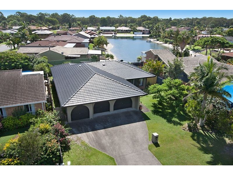 11 Plover Place, Tweed Heads West NSW 2485