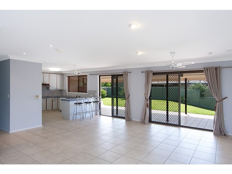 11 Plover Place, Tweed Heads West NSW 2485