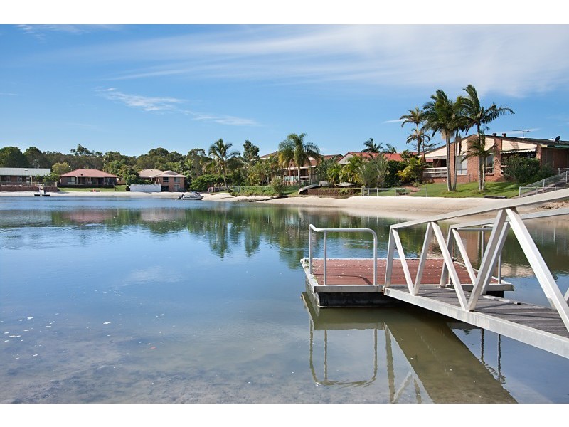 11 Plover Place, Tweed Heads West NSW 2485