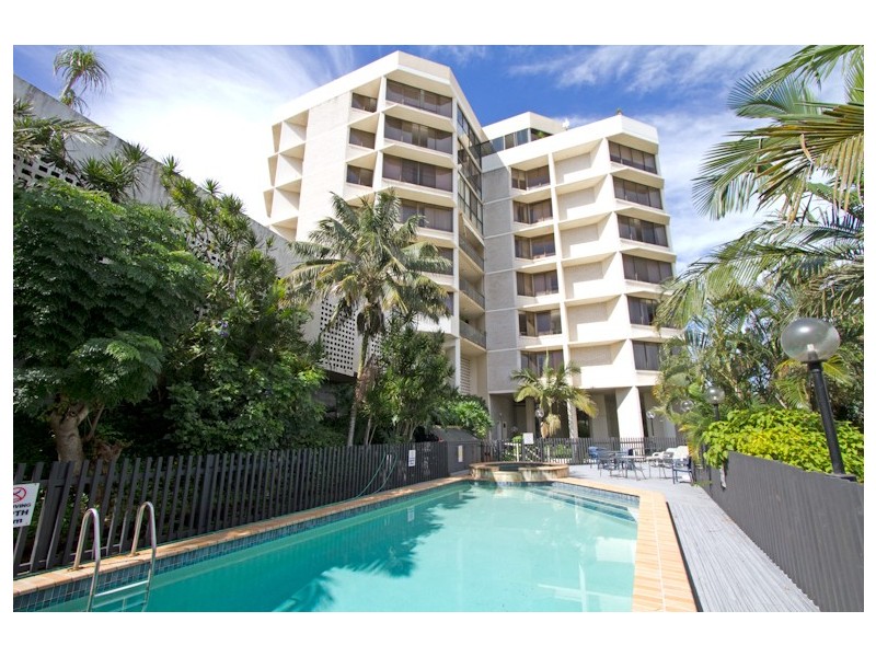 2c/3-9 Eden St Yacht Harbour Towers, Tweed Heads NSW 2485