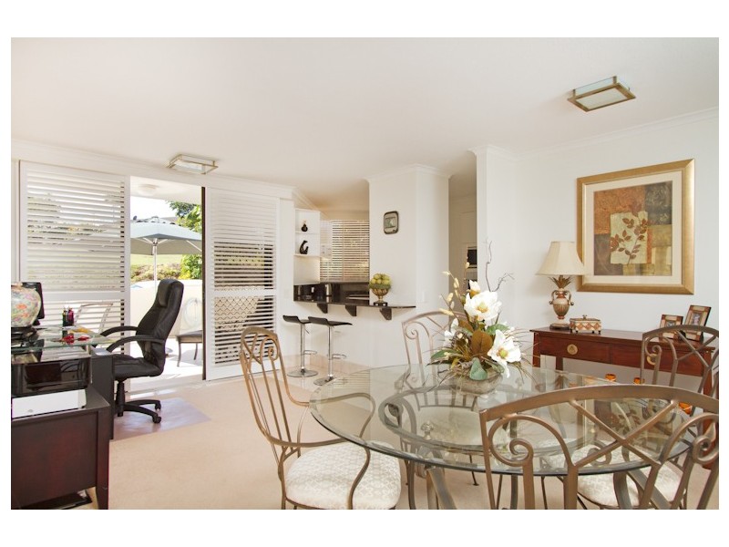 2c/3-9 Eden St Yacht Harbour Towers, Tweed Heads NSW 2485