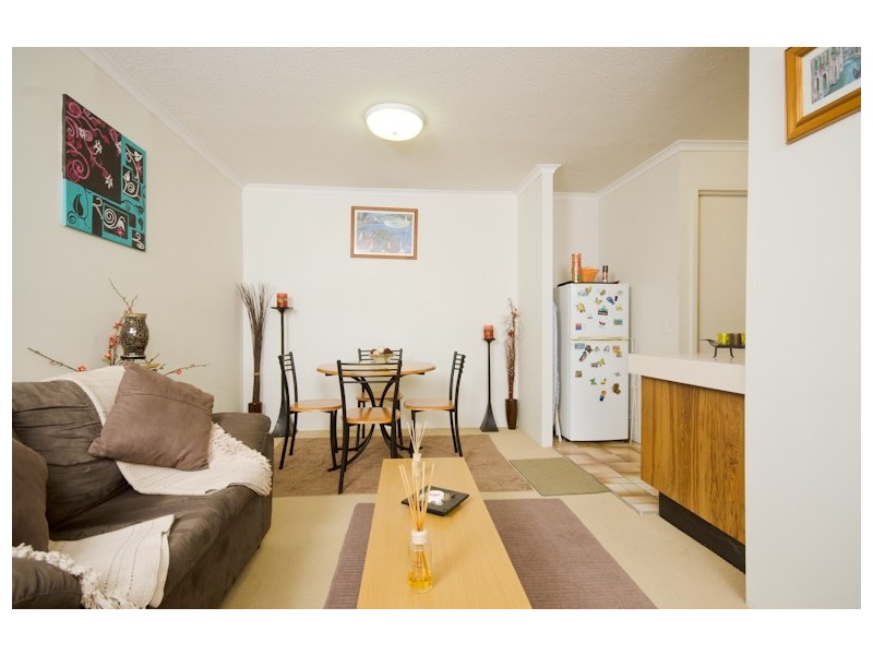 4/44 Coolangatta Rd – Tout A Vous, Kirra QLD 4225