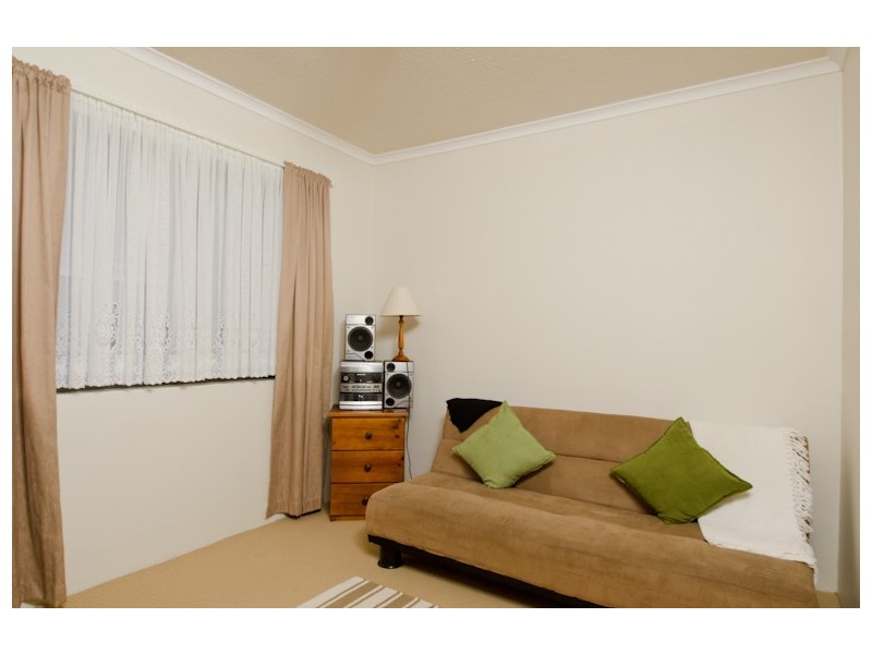 4/44 Coolangatta Rd – Tout A Vous, Kirra QLD 4225