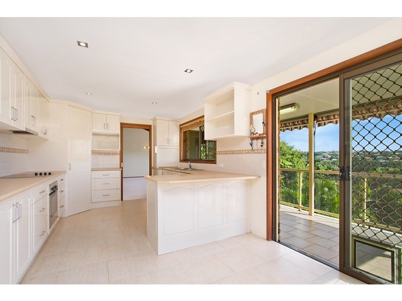 29 Cominan Avenue, Banora Point NSW 2486