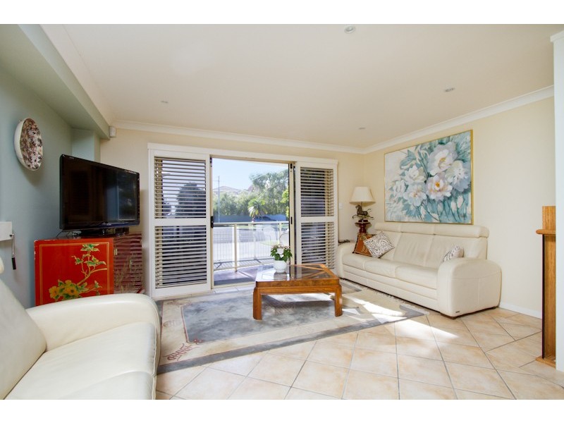 1/60 Teemangum, Currumbin QLD 4223