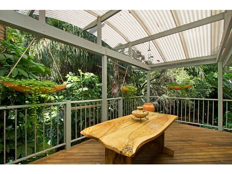 34 Woodgee St, Currumbin QLD 4223