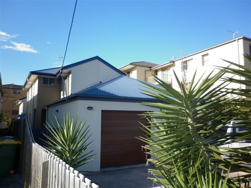 1/45 Golden Four Drive, Bilinga QLD 4225