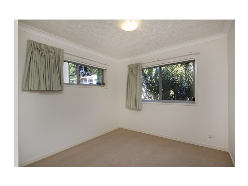 7/50 Miles Street, Coolangatta QLD 4225