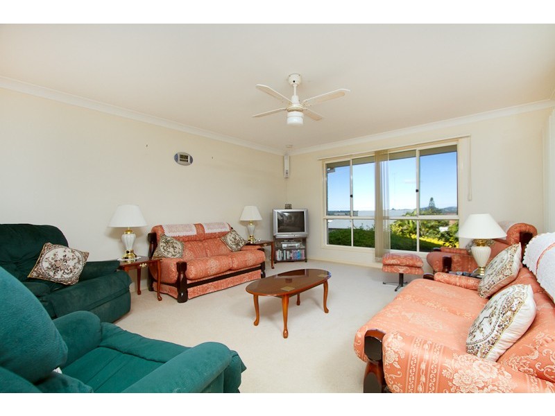 1/12 Mibbin Avenue, Banora Point NSW 2486